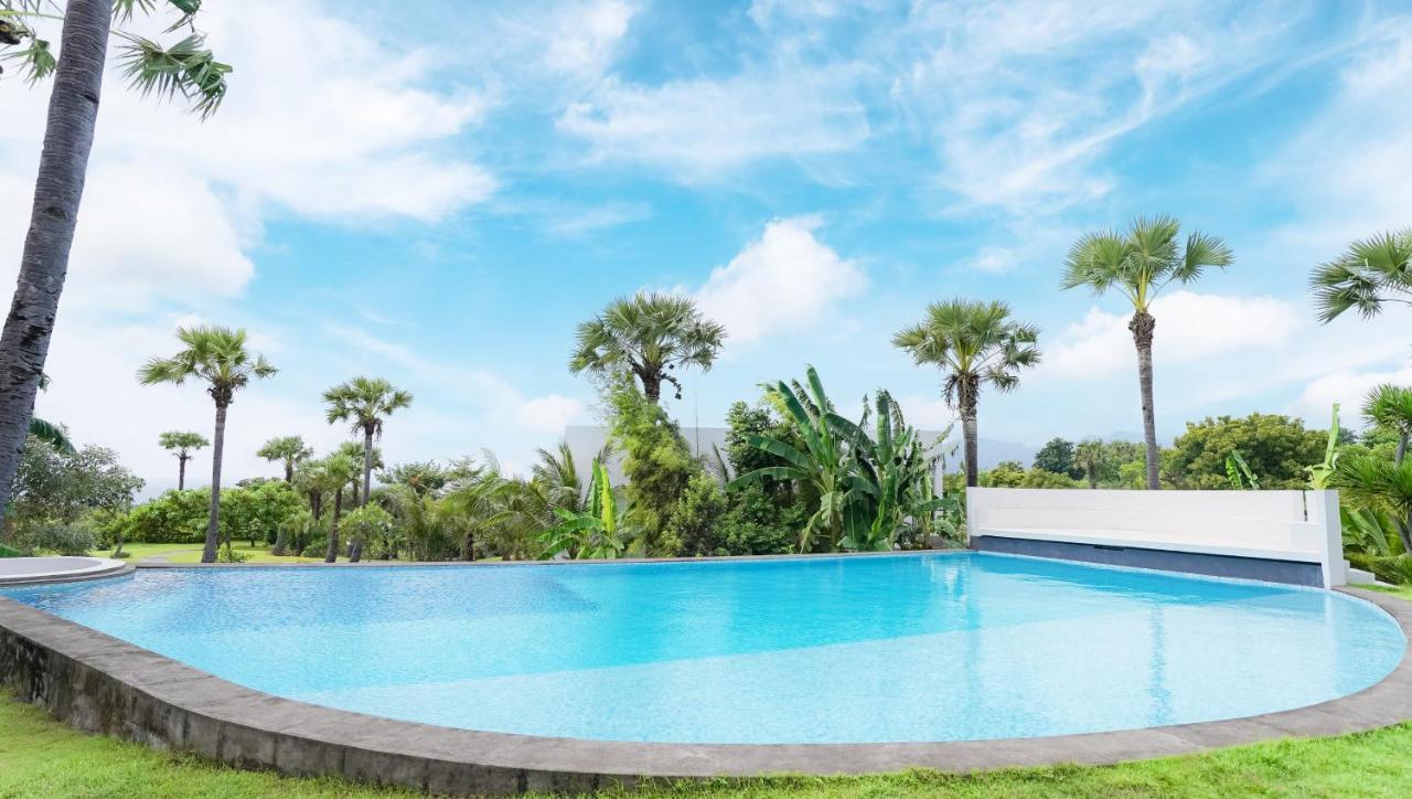 Palm Springs Bali Dive Resort Tulamben Exterior foto